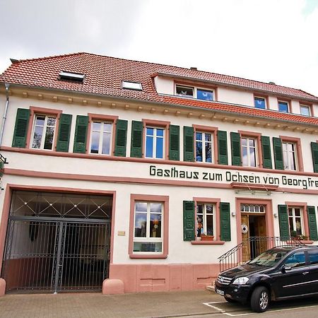 Gasthaus Zum Ochsen Hochstadt  Bagian luar foto