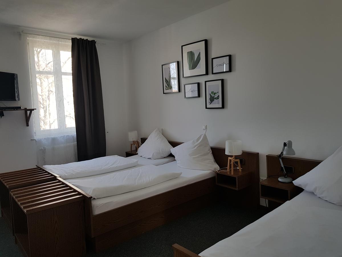 Gasthaus Zum Ochsen Hochstadt  Bagian luar foto